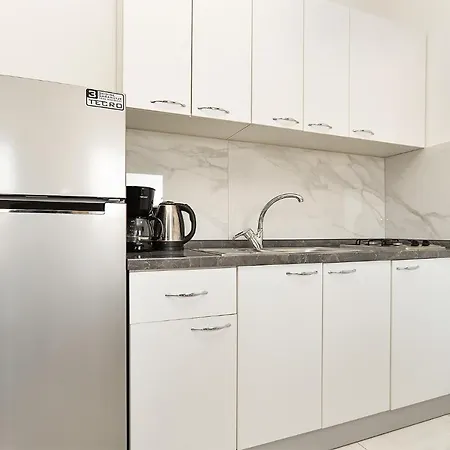 2221 Apartment