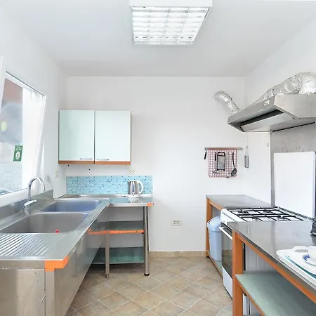 2221 Apartment *